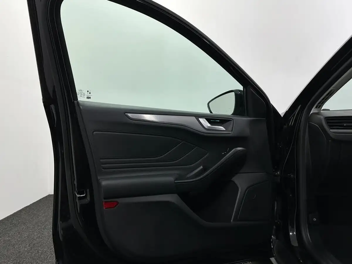 2021-ford-focus-10t-titanium-edition-125ps-hatchback-big-34