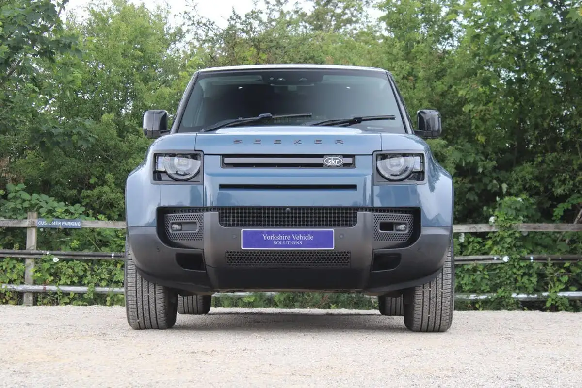 2021-land-rover-110-defender-30-d300-hard-top-se-110-big-39