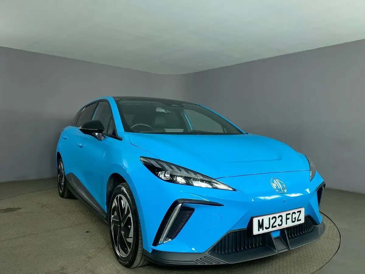 2023-mg-mg4-e-trophy-ev-203ps-long-big-9