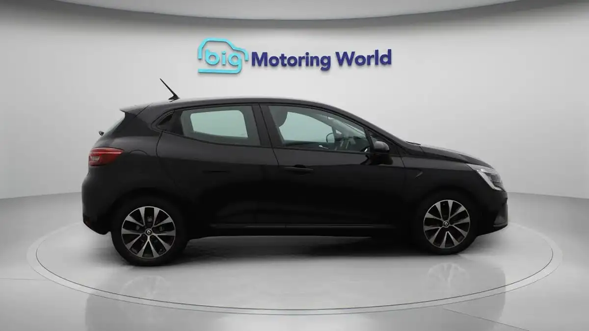 2023-renault-clio-10-tce-evolution-big-8