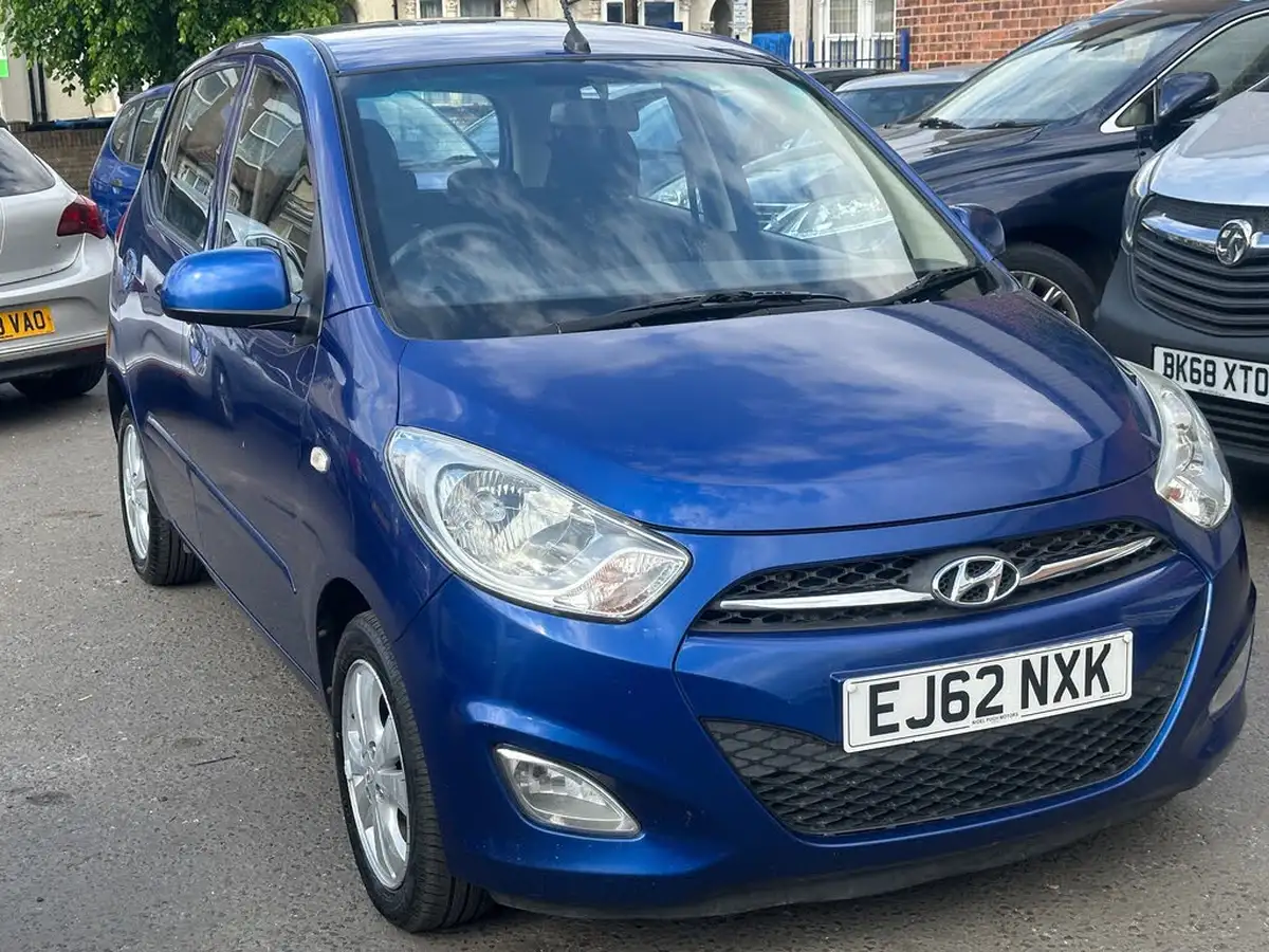 2012-hyundai-i10-12-active-big-57