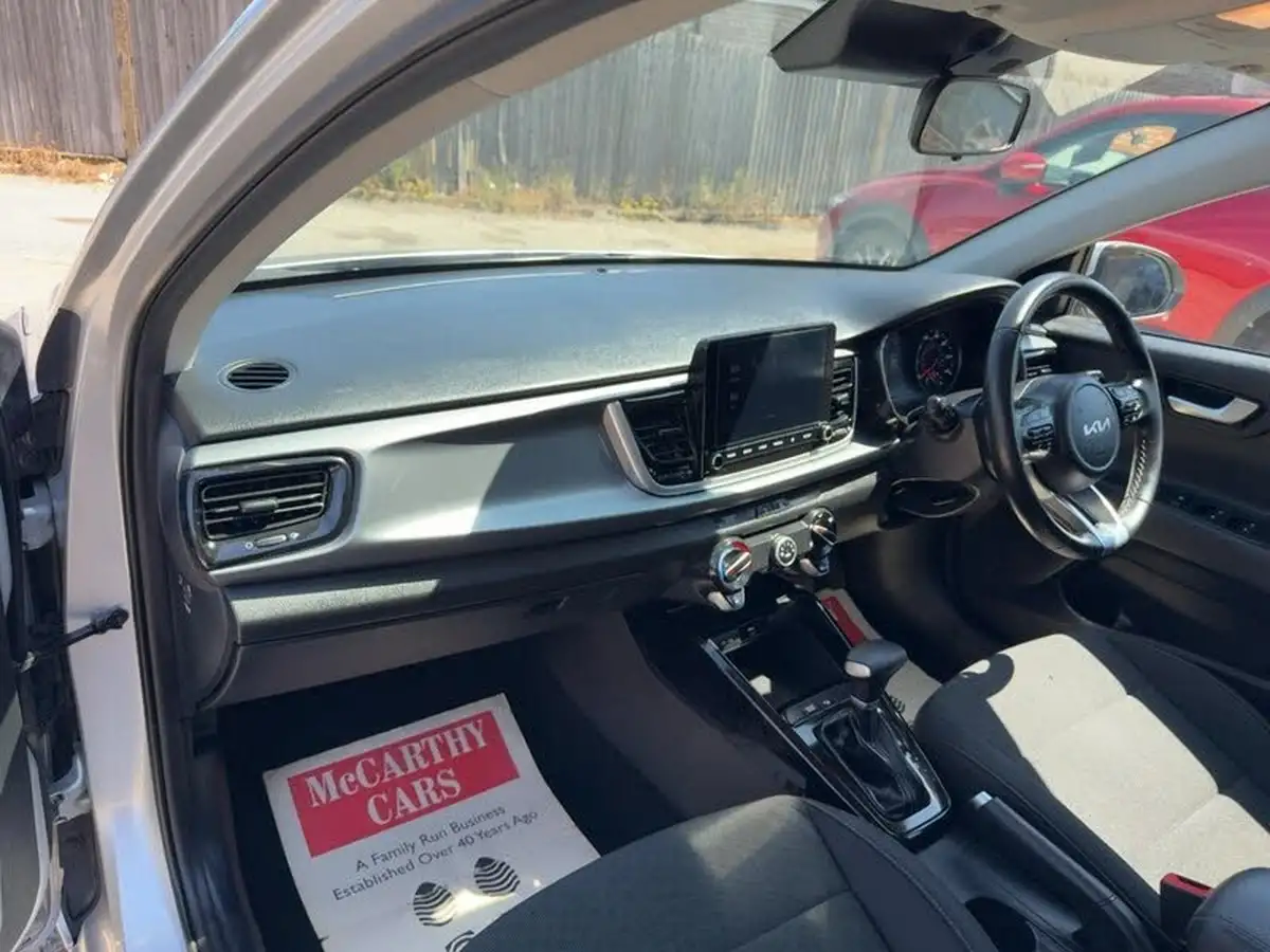 2022-kia-rio-10-t-gdi-2-dct-big-43