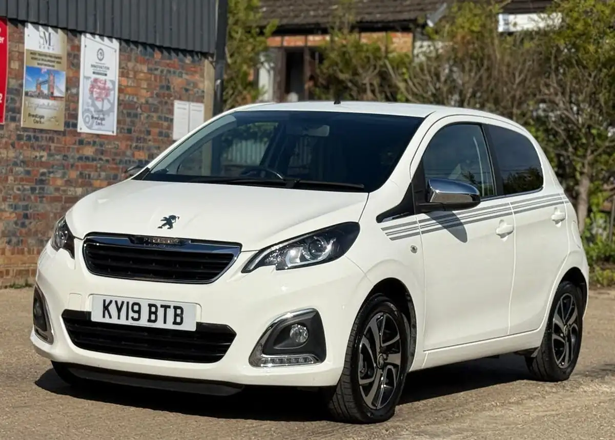 2019-peugeot-108-10-collection-hatchback-big-4