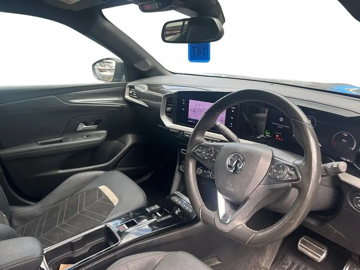 2023-vauxhall-mokka-e-ultimate-big-4