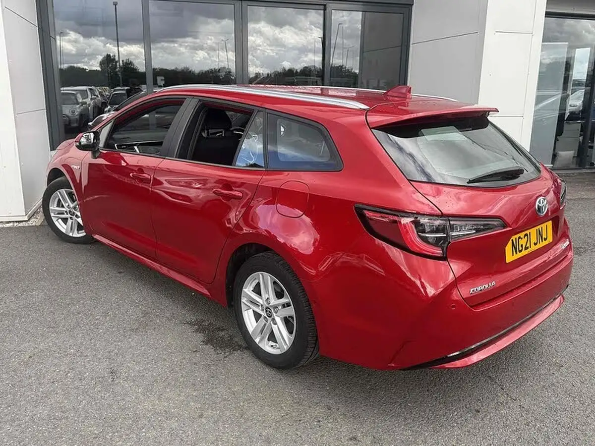 2021-toyota-corolla-18-vvt-i-icon-tech-spare-wheel-touring-sports-5d-big-13
