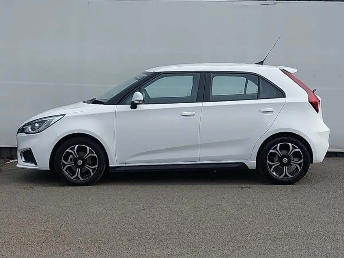 2024-mg-mg3-15-vti-tech-exclusive-nav-big-3