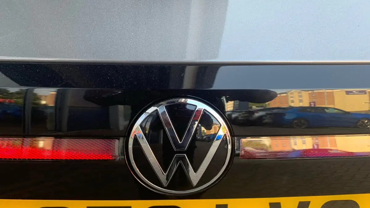 2020-volkswagen-t-cross-10-tsi-se-115ps-big-25