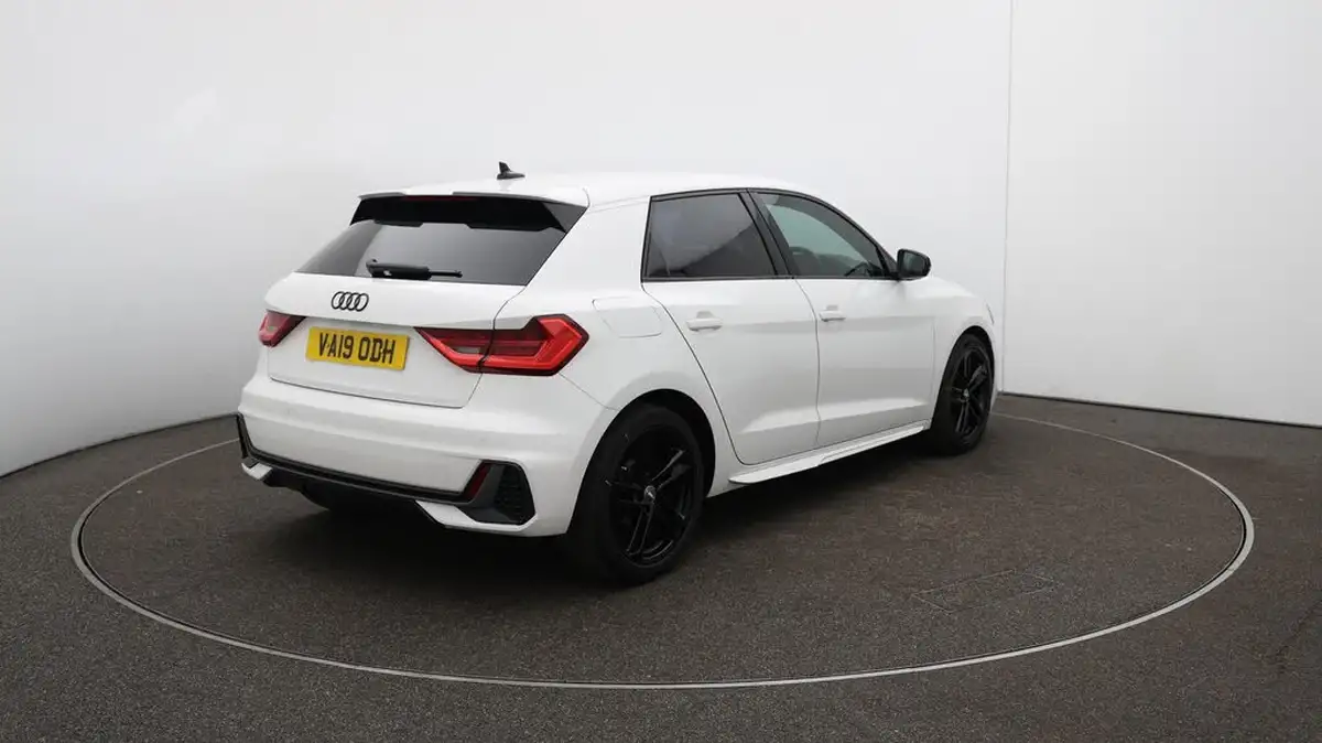 2019-audi-a1-10-30-tfsi-s-line-ss-tronic-big-52