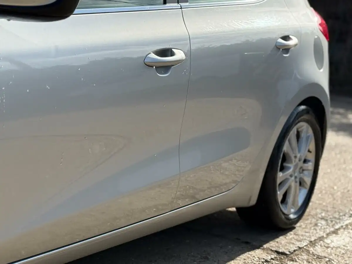 2013-kia-ceed-16crdi-2-hatchback-big-23
