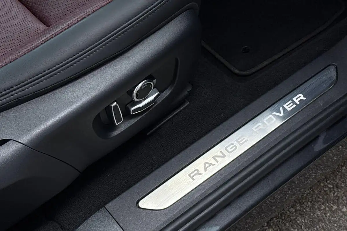 2024-land-rover-range-rover-evoque-20-d200-dynamic-hse-big-40