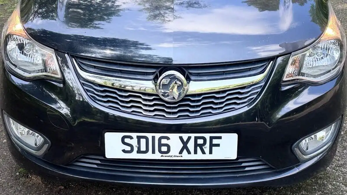 2016-vauxhall-viva-10i-sl-big-12