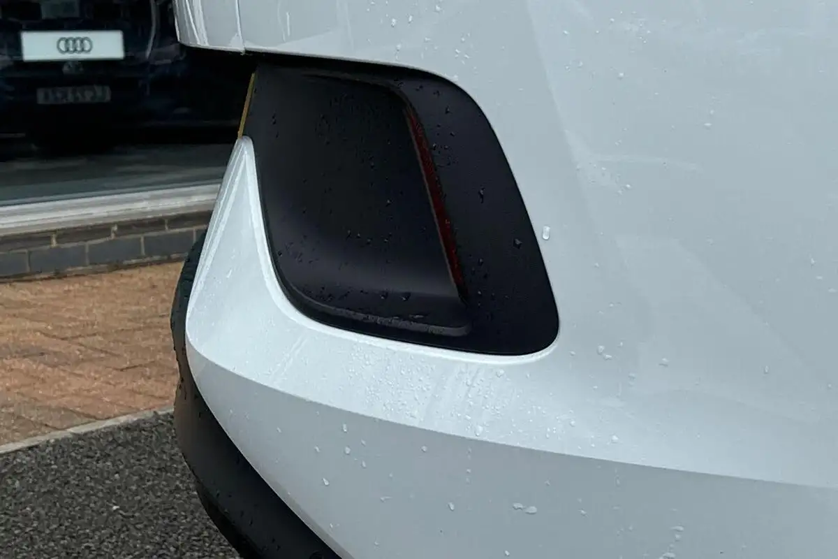 2023-volkswagen-id5-e-gtx-style-299ps-awd-big-15