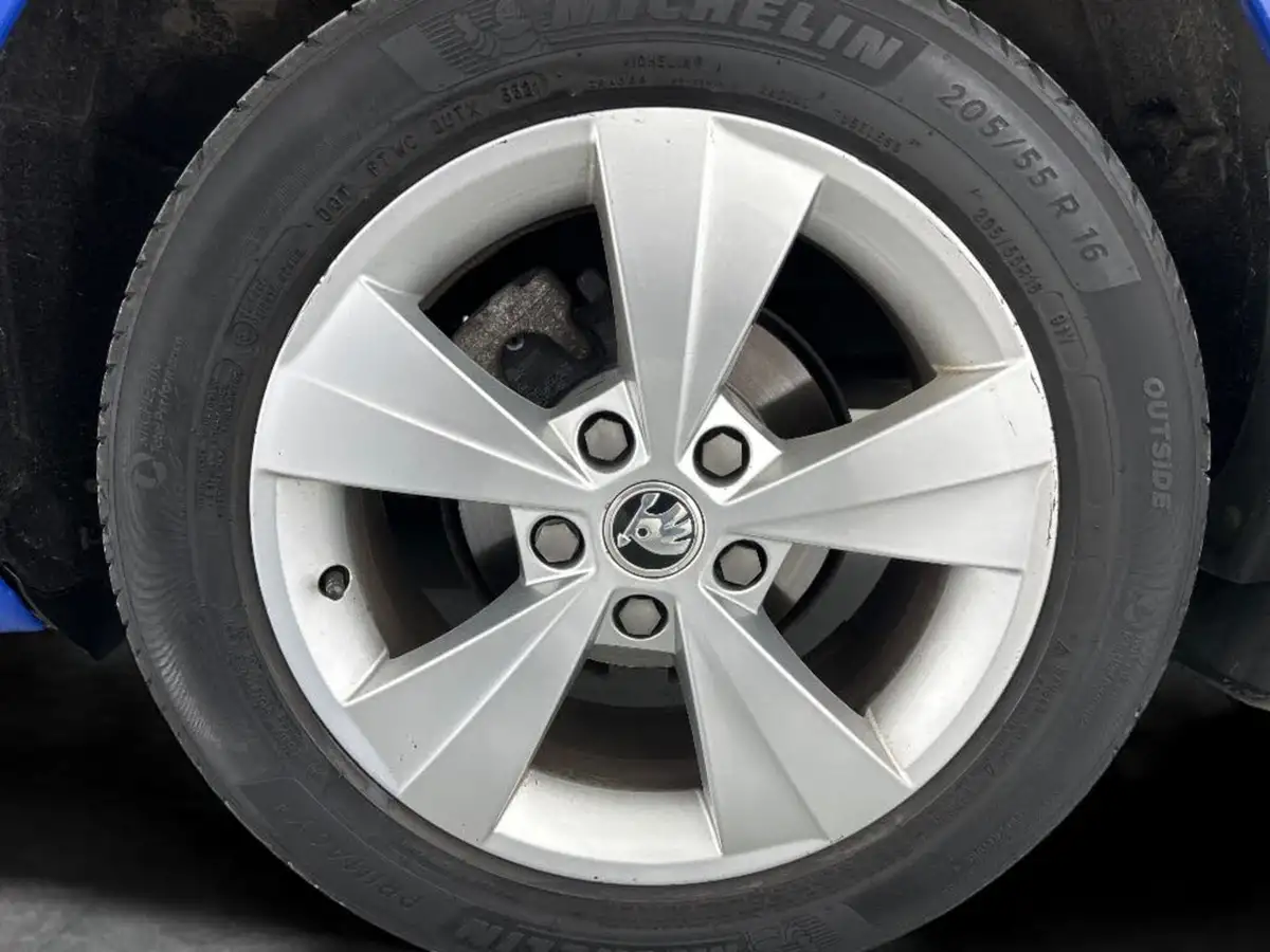 2020-skoda-octavia-10-tsi-se-technology-115ps-estate-big-22
