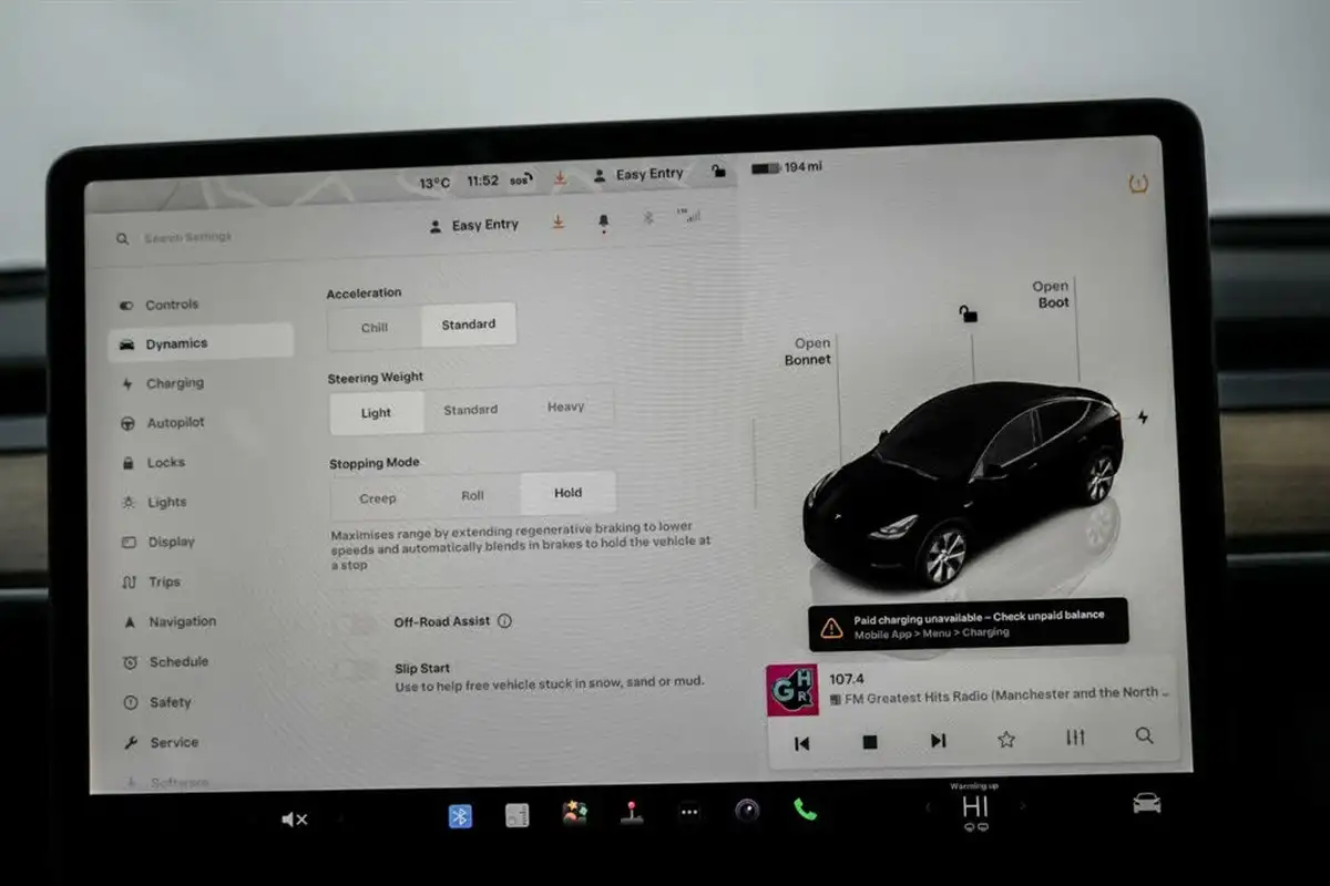 2022-tesla-model-y-e-long-range-big-32