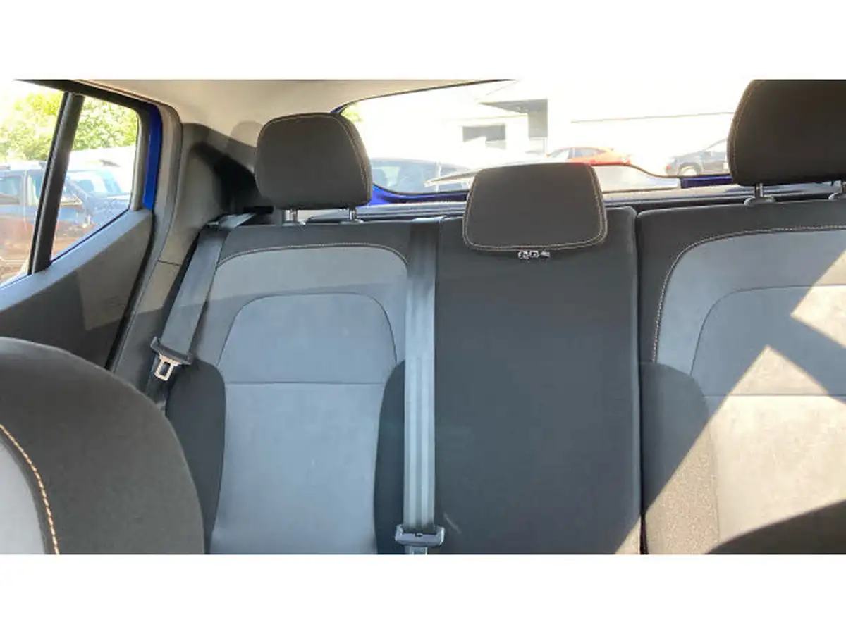 2024-dacia-sandero-stepway-10-tce-extreme-90bhp-big-14