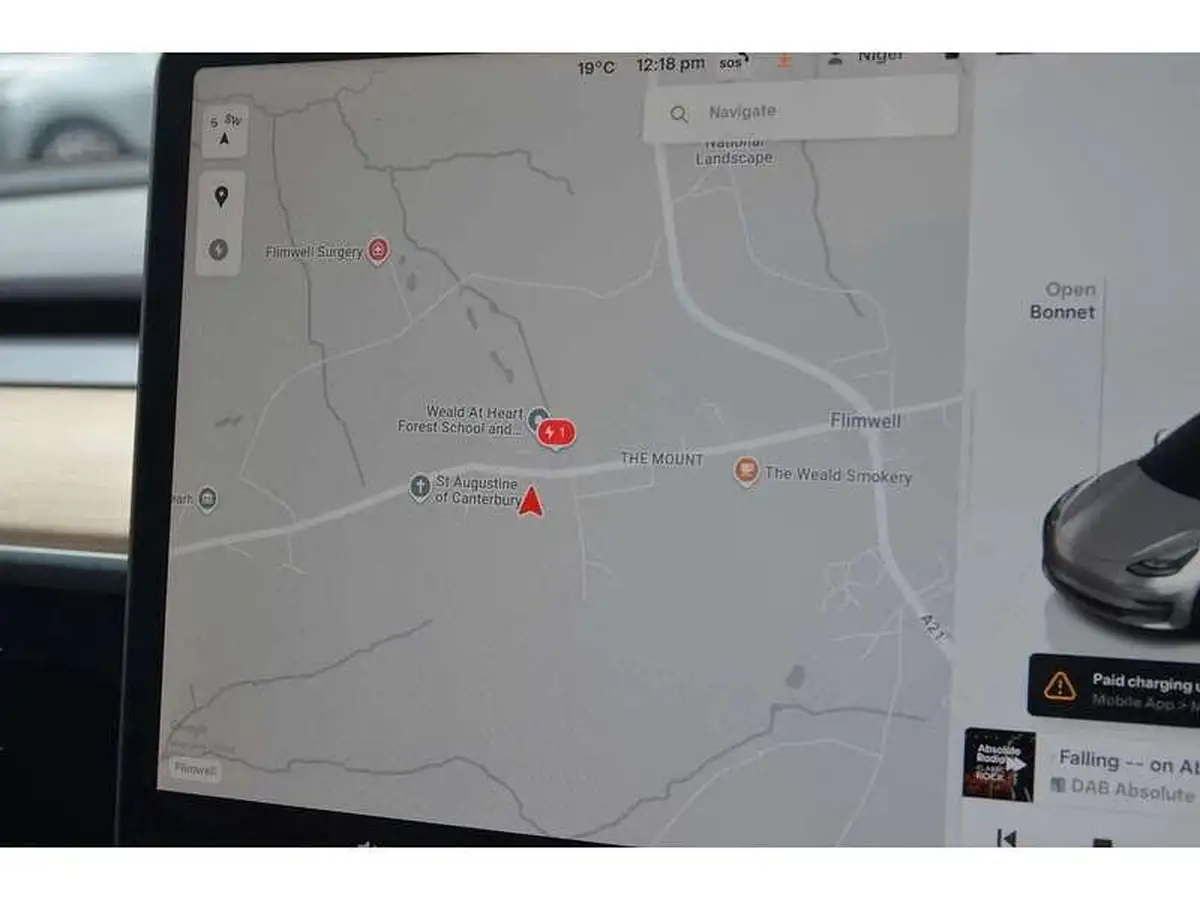 2022-tesla-model-3-e-long-range-big-22