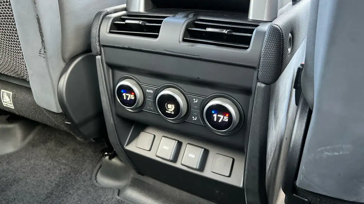 2025-cupra-born-e-v2-edition-big-17