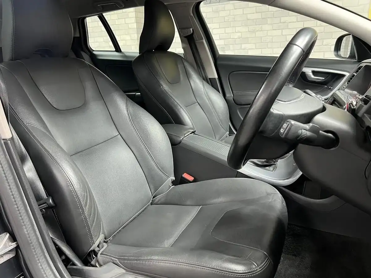 2018-volvo-v60-20td-d2-se-geartronic-big-11