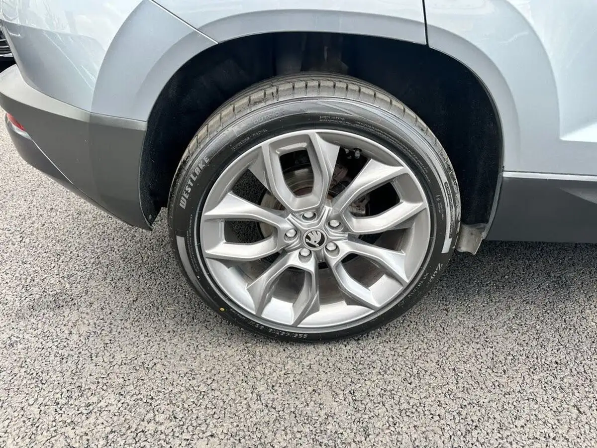 2020-skoda-karoq-15-tsi-se-l-dsg-big-12