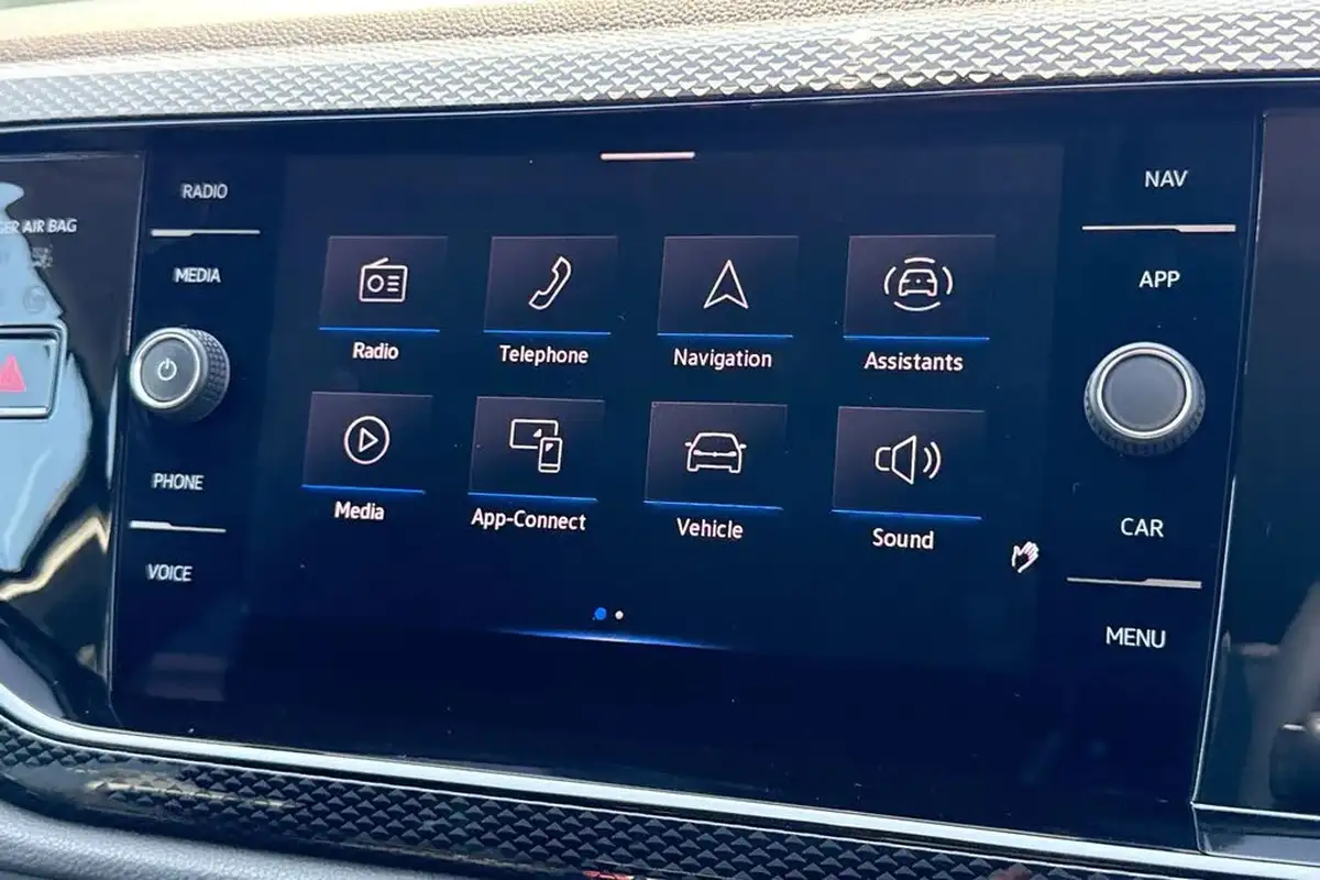 2023-volkswagen-polo-10-tsi-life-big-16