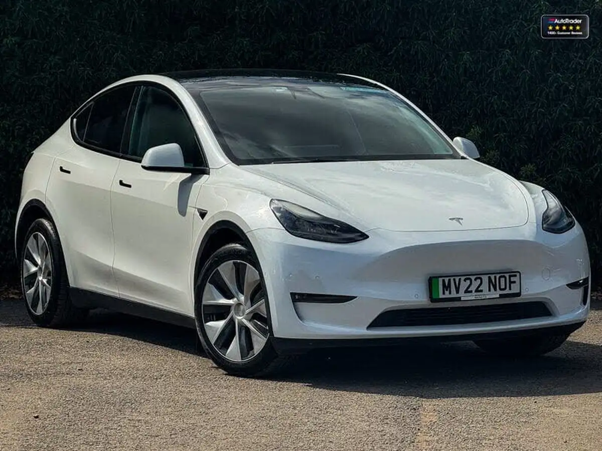 2022-tesla-model-y-e-long-range-big-27
