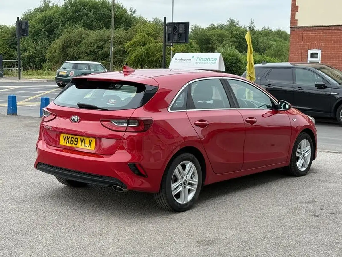 2019-kia-ceed-16crdi-2-nav-adap-hatchback-big-4