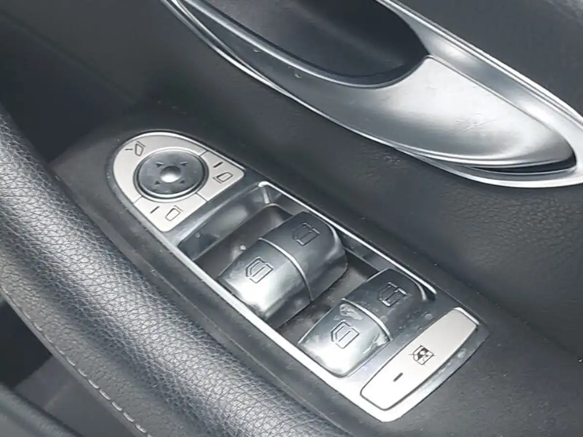 2017-mercedes-benz-e-class-20d-e220d-se-ss-saloon-4d-4matic-big-12