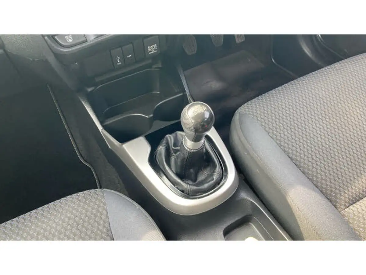 2018-honda-jazz-13-i-vtec-s-big-16
