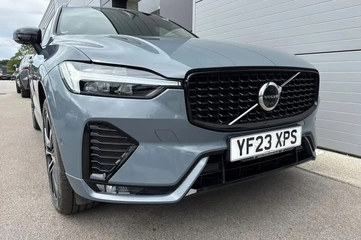 2023-volvo-xc60-20td-b4-plus-big-8