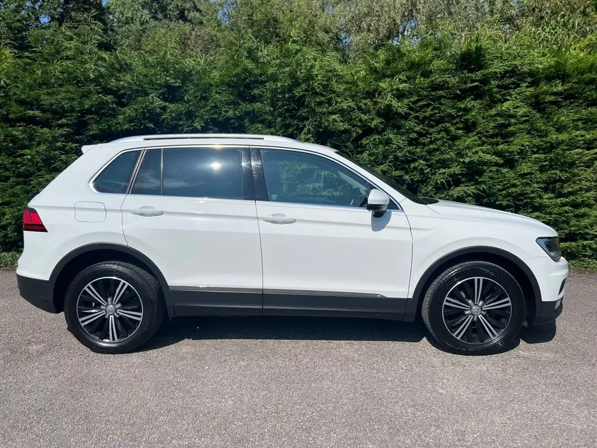 2016-volkswagen-tiguan-20tdi-se-navigation-150ps-4motion-bmt-ss-big-5