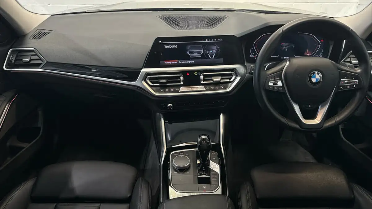 2021-bmw-3-series-20td-320d-sport-touring-5d-big-10