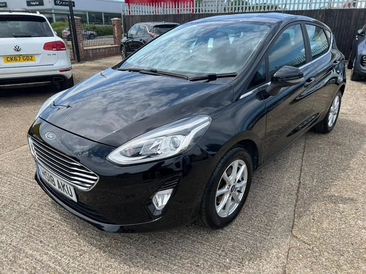2018-ford-fiesta-11-ti-vct-zetec-5d-big-2
