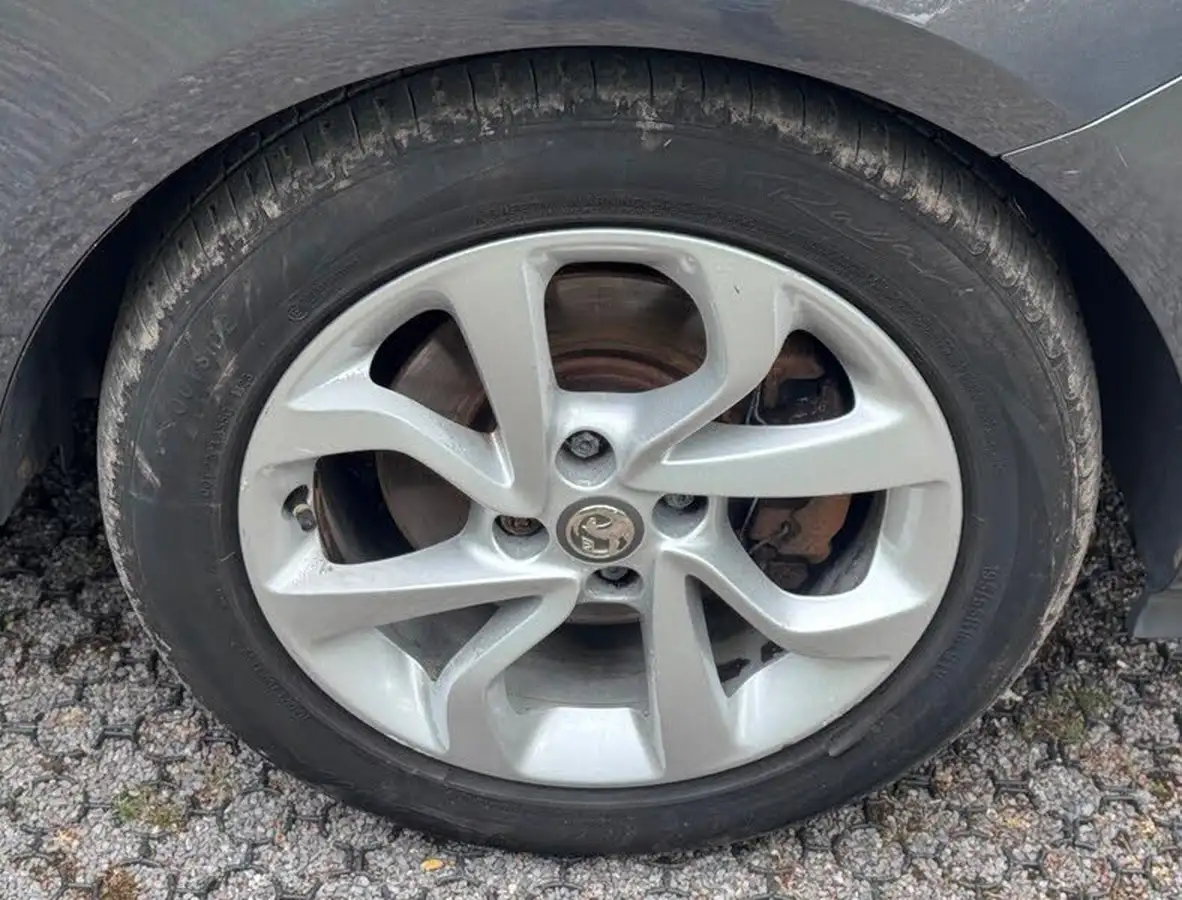 2014-vauxhall-corsa-13cdti-excite-acss-3d-big-30