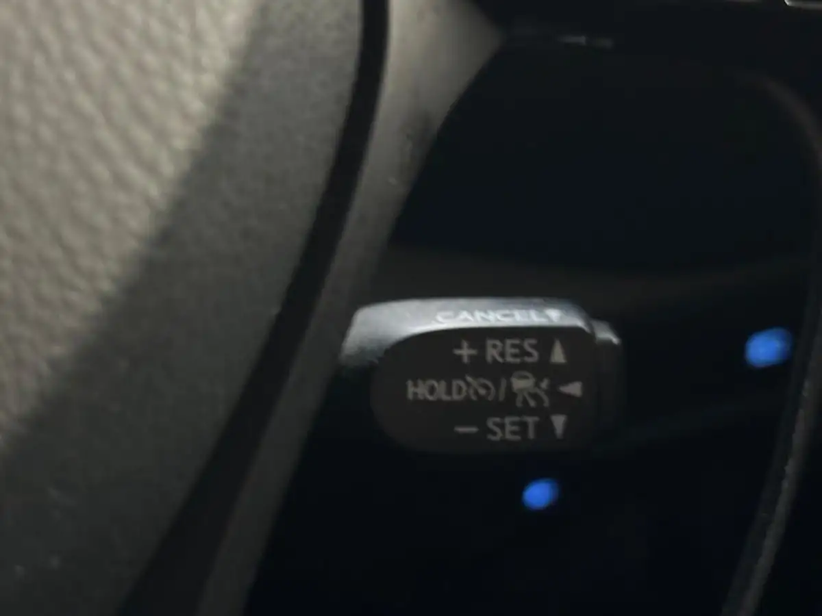 2020-toyota-c-hr-18-vvt-i-dynamic-big-27