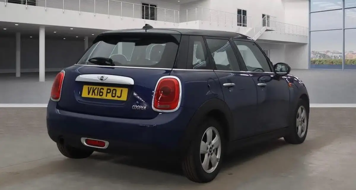 2016-mini-cooper-15-cooper-ss-hatchback-5d-big-3