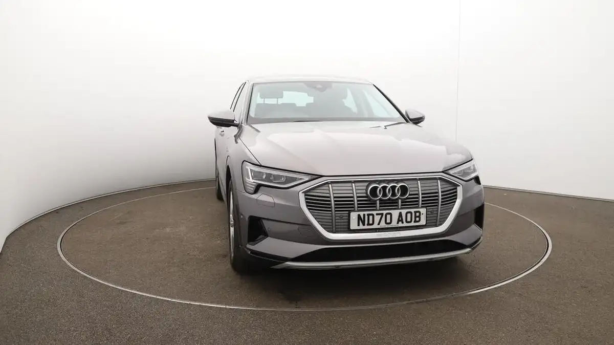 2020-audi-e-tron-50e-technik-big-42
