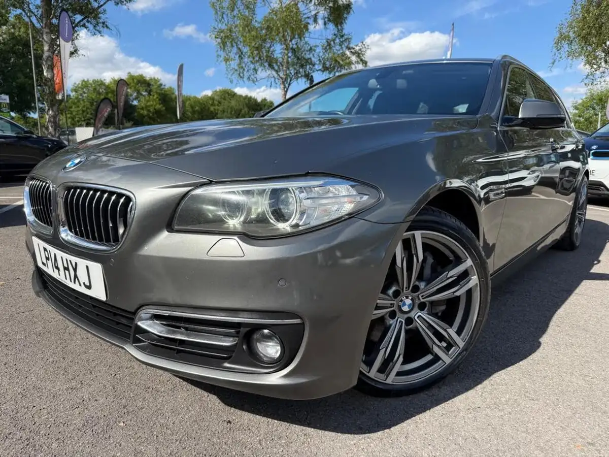 2014-bmw-5-series-30td-530d-luxury-touring-5d-big-21