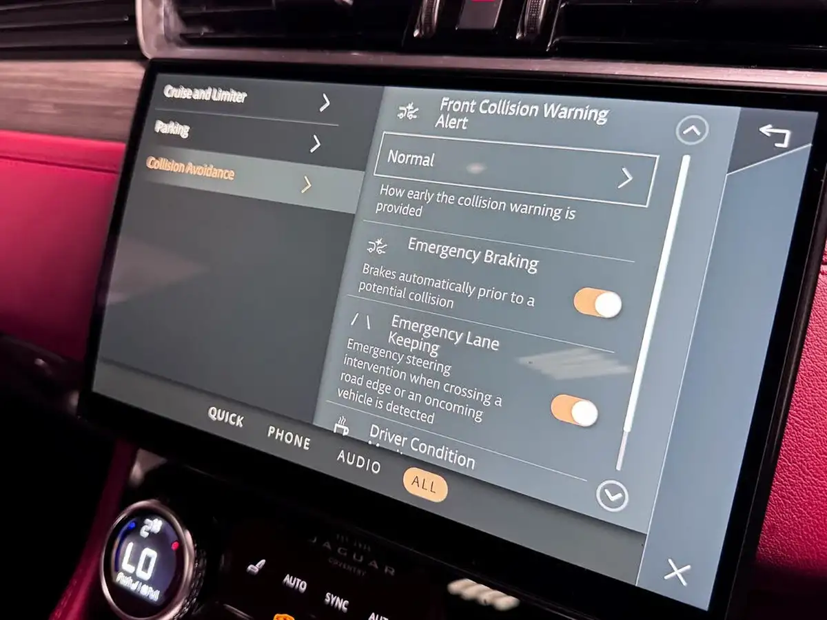 2021-jaguar-f-pace-20-d200-r-dynamic-se-mhev-big-54