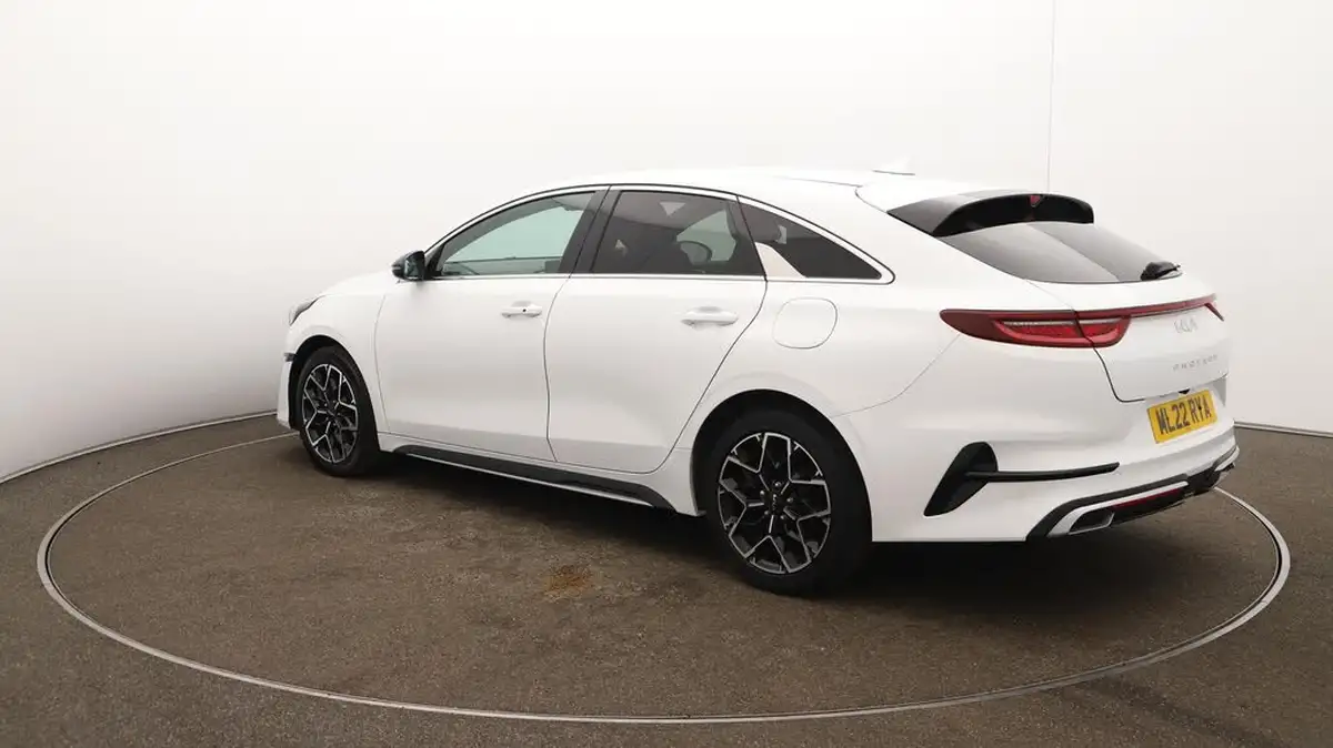 2022-kia-pro-ceed-15-t-gdi-gt-line-big-62