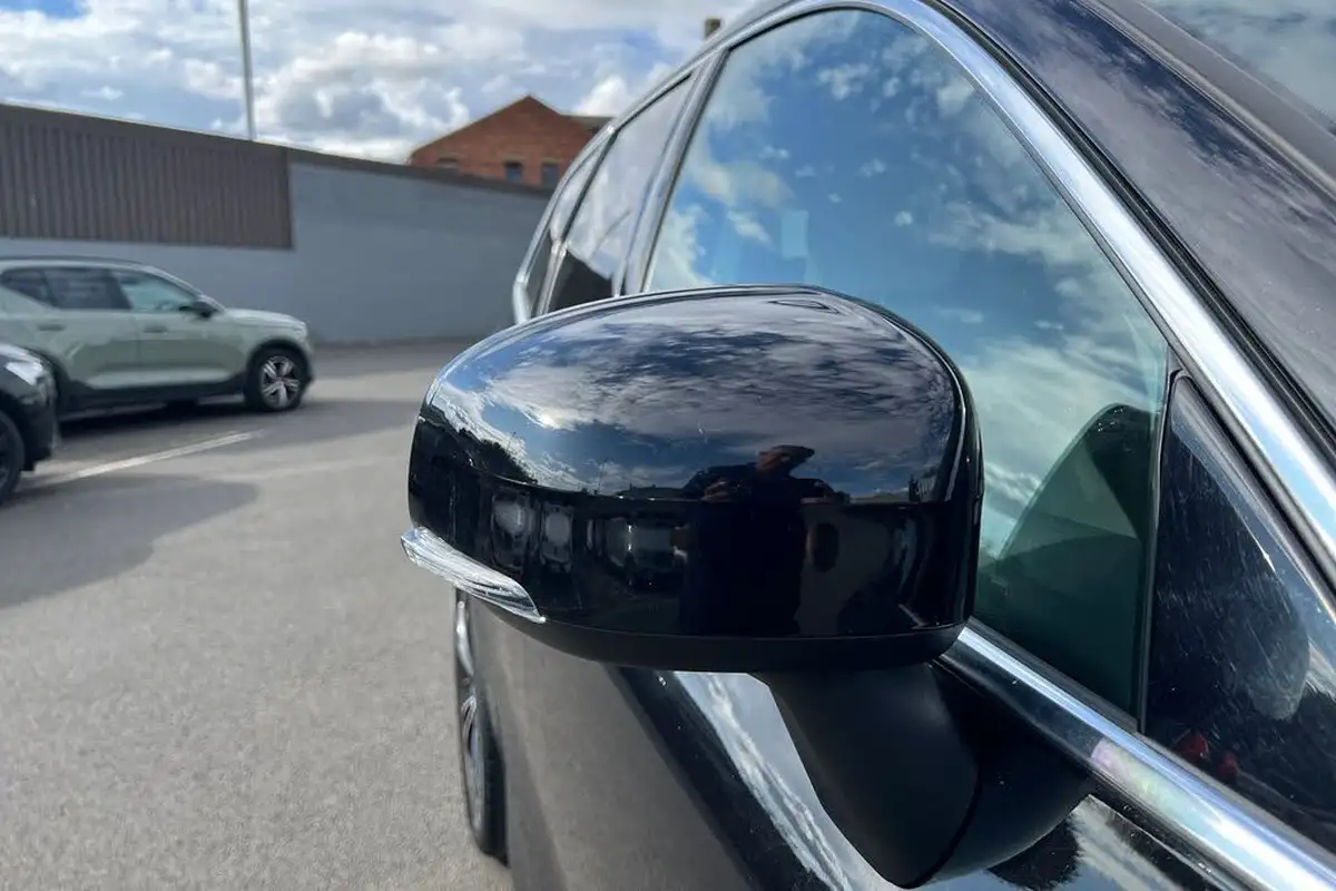 2019-volvo-xc60-20-t4-edition-big-18
