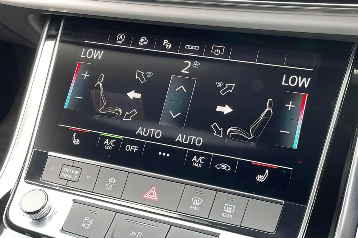 2023-audi-q7-30-45-tdi-s-line-big-14