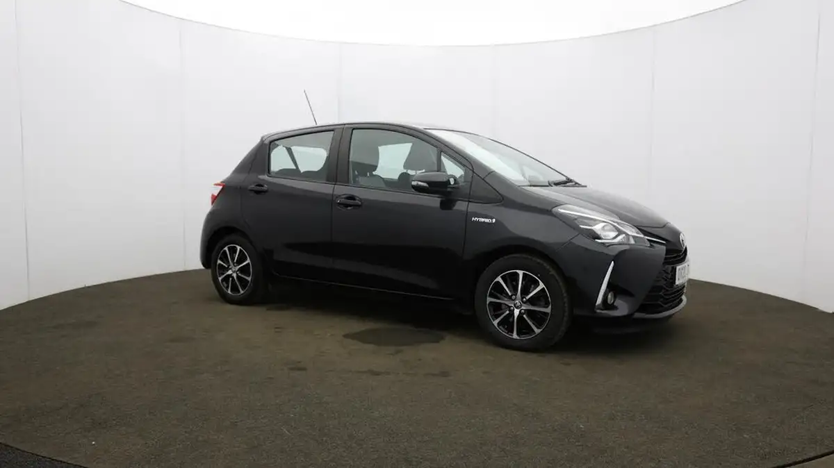 2020-toyota-yaris-15-vvt-i-icon-tech-98bhp-hybrid-1497cc-e-cvt-big-49