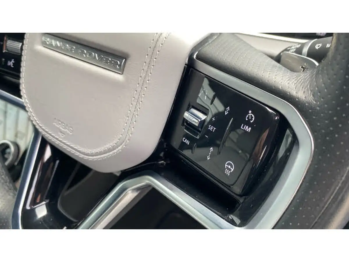 2022-land-rover-range-rover-evoque-15-p300e-autobiography-big-39