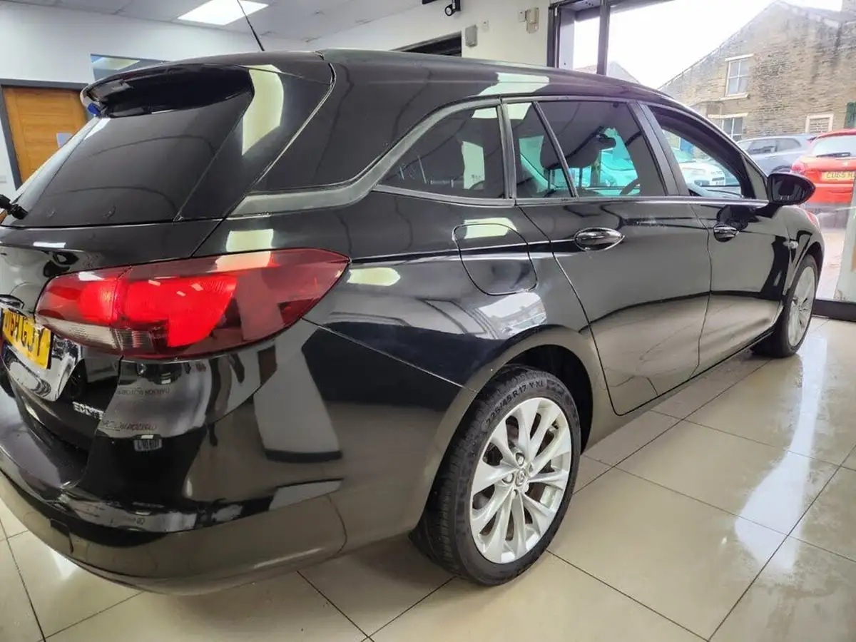 2019-vauxhall-astra-10i-turbo-design-sport-tourer-big-28