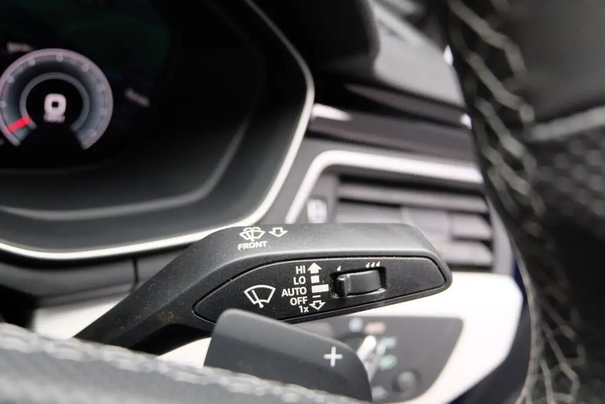 2023-audi-a4-20-35-tfsi-s-line-big-18