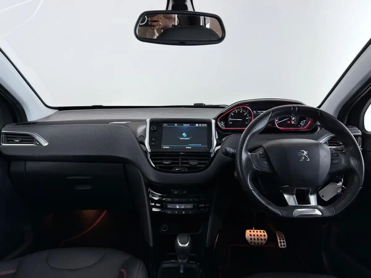 2018-peugeot-2008-suv-12-puretech-gt-line-110bhp-eat6-big-17
