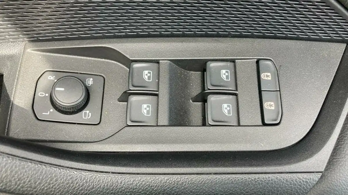 2024-skoda-octavia-20tdi-se-l-150ps-hatchback-dsg-big-20