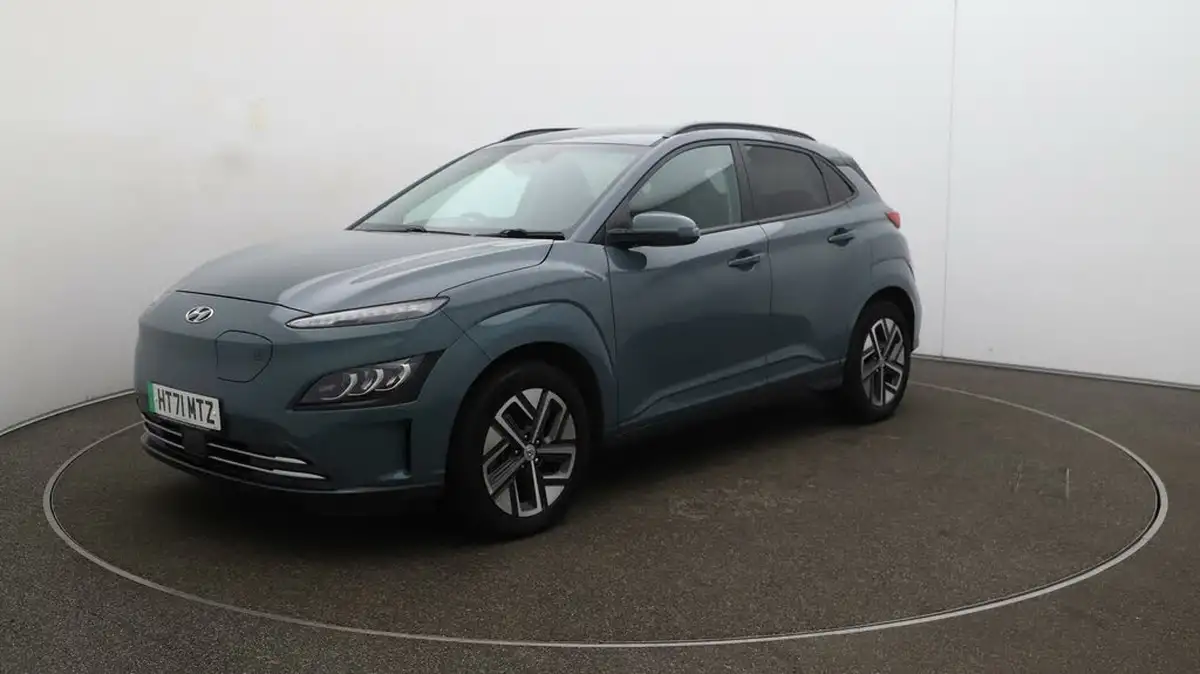 2022-hyundai-kona-e-premium-204ps-64kwh-7kw-obc-big-3