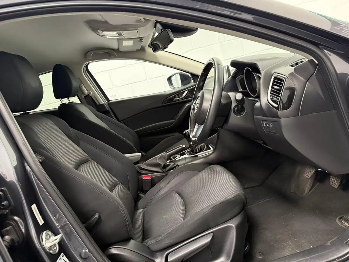 2016-mazda-mazda3-20-se-l-hatchback-5d-big-22