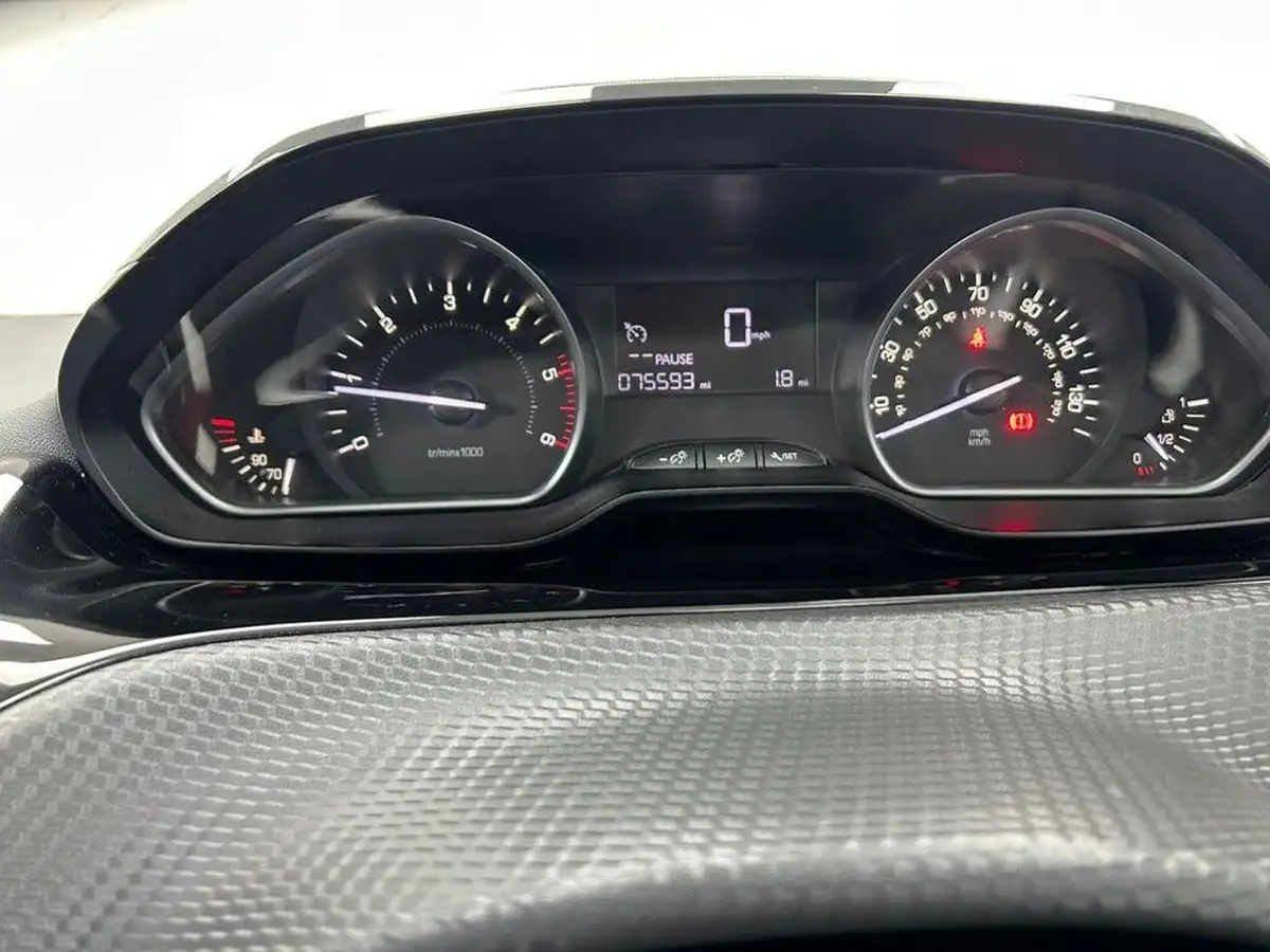 2015-peugeot-2008-crossover-16bluehdi-active-100bhp-ss-big-14